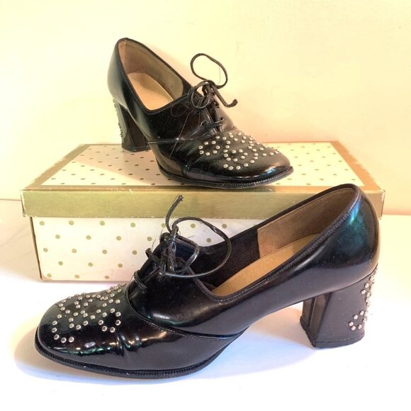 Vintage Shoes - Vintage 1960 Black Patent Leather Studded Oxford Lace Up Shoe 6 B